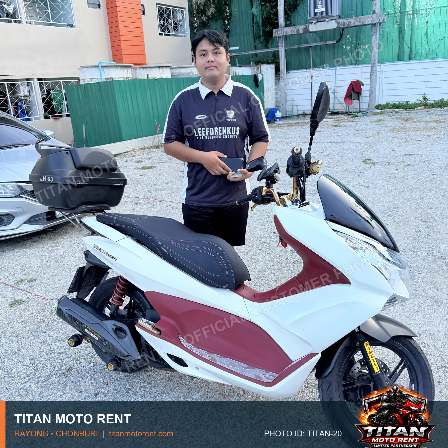 TITAN MOTO RENT customer handover 20